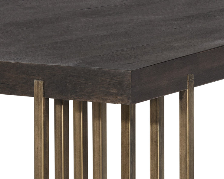 Table en bois de chêne affichant de superbes lignes - pieds en laiton antique