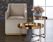 Table d'appoint comprenant un plateau et une base croisée d'une belle finition en or rose brossé - plusieurs grandeurs disponibles