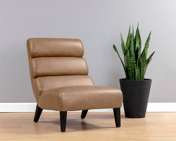 Chaise longue en cuir capitonné - pattes en bois de bouleau massif - plusieurs couleurs disponibles