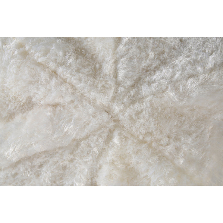 Coussin de style pouf - peau lainée douce - offre style et confort douillet